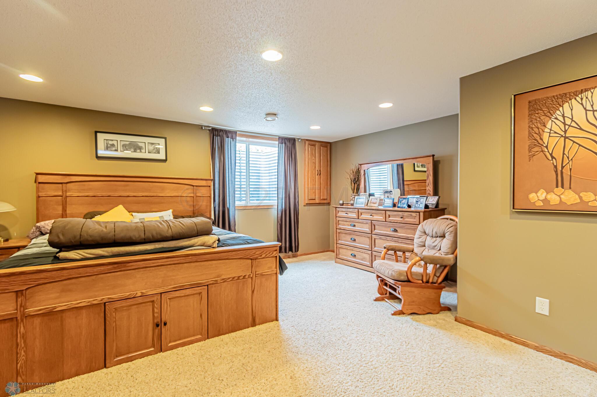 4391 52nd St S, Fargo, ND 58104, USA-12