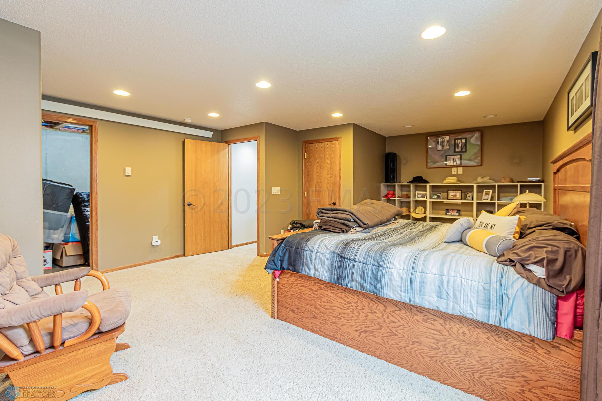 4391 52nd St S, Fargo, ND 58104, USA-14