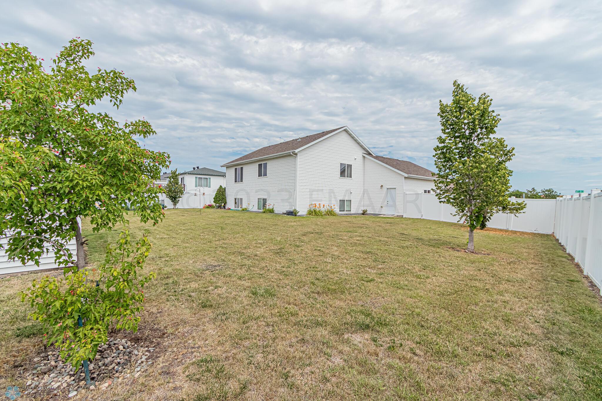 4391 52nd St S, Fargo, ND 58104, USA-43