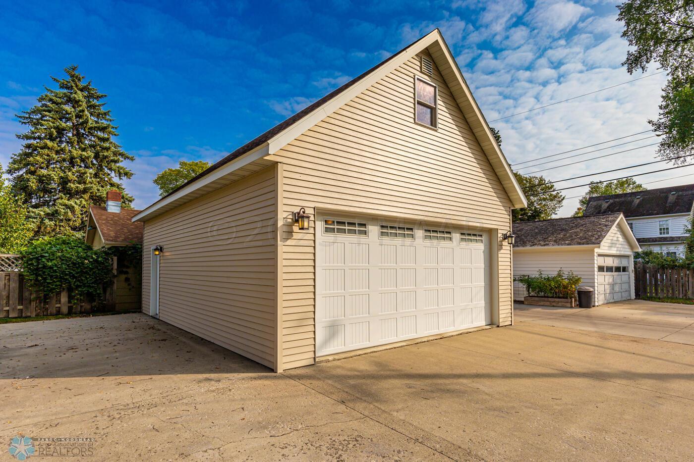 Garage + Concrete Pad