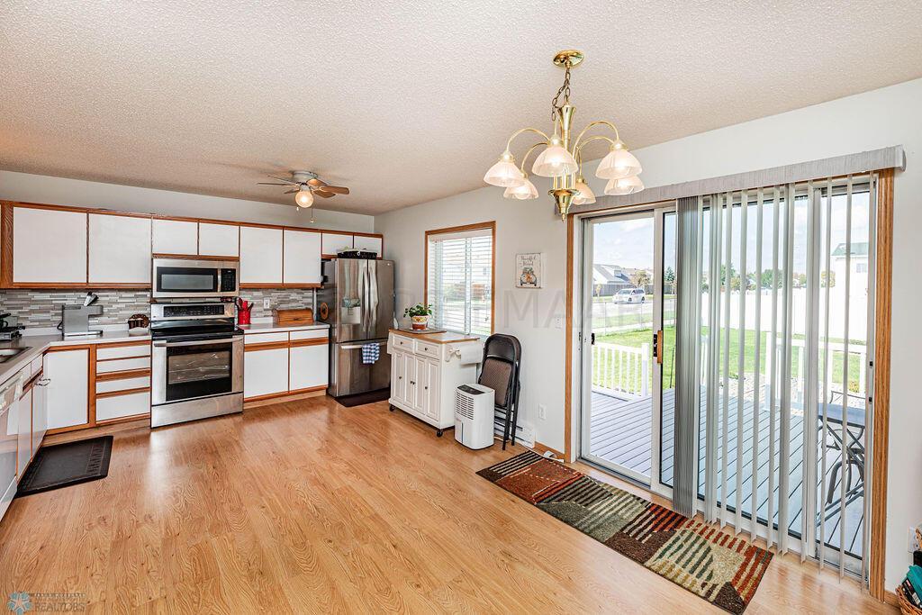 Big Spacious Dining Area and Kitchen