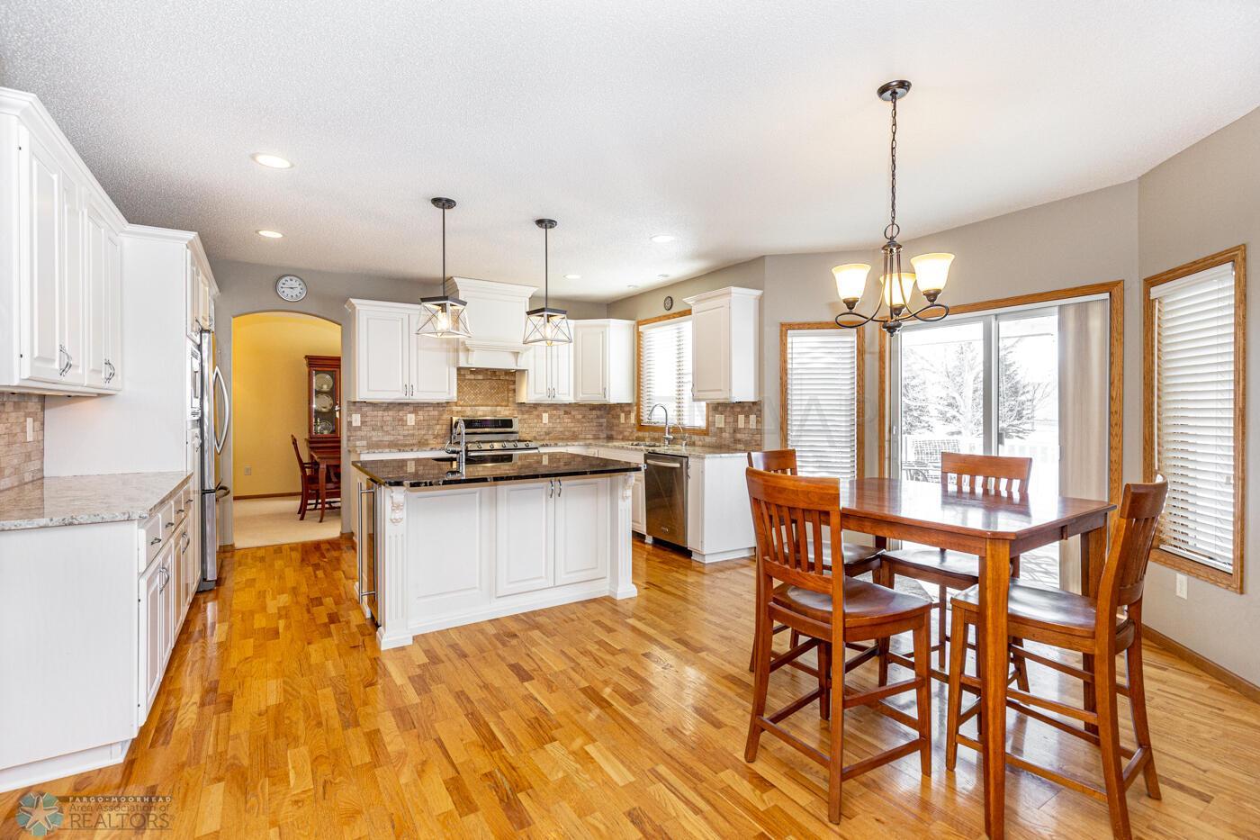 Kitchen/Dining