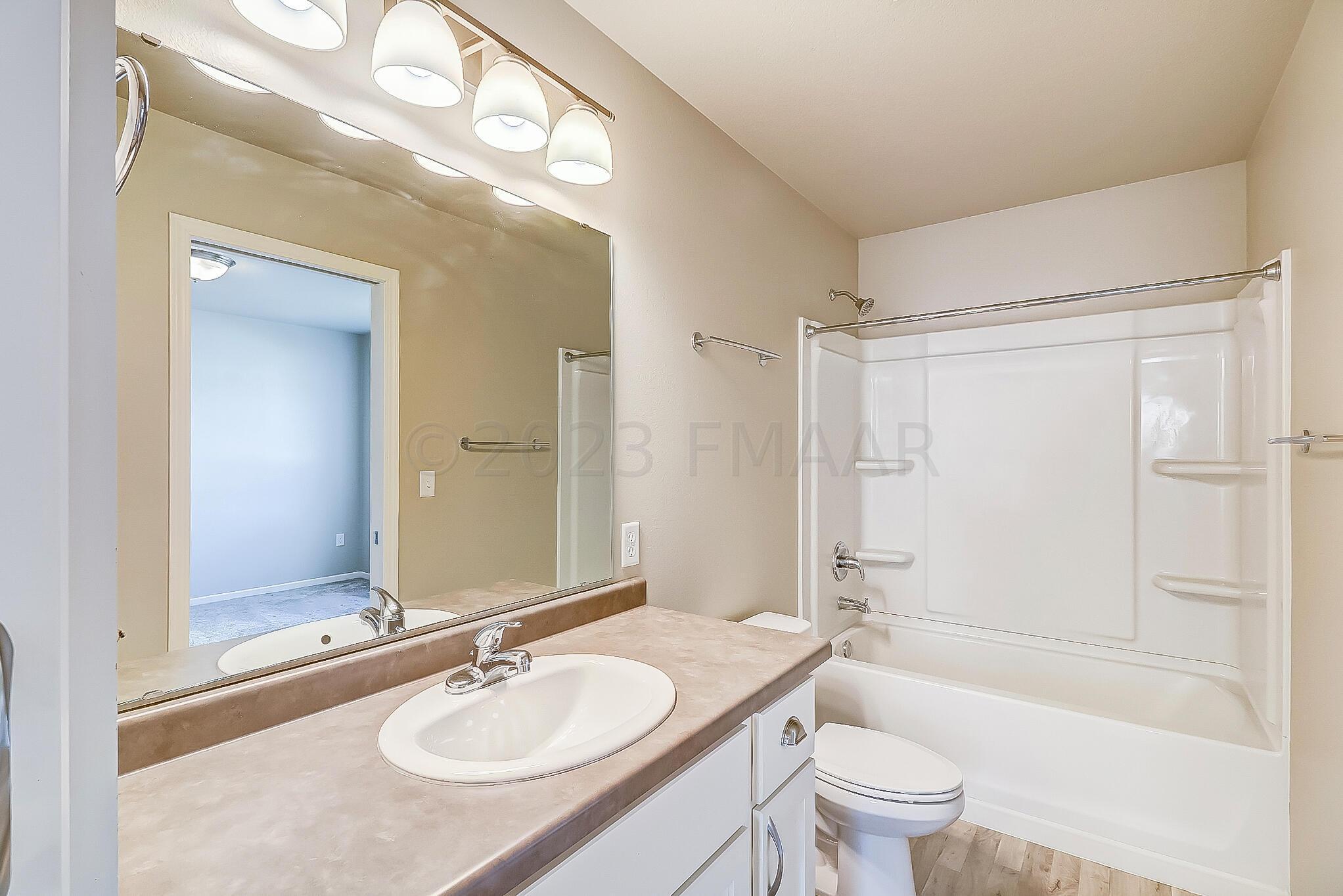 Bathroom1_1