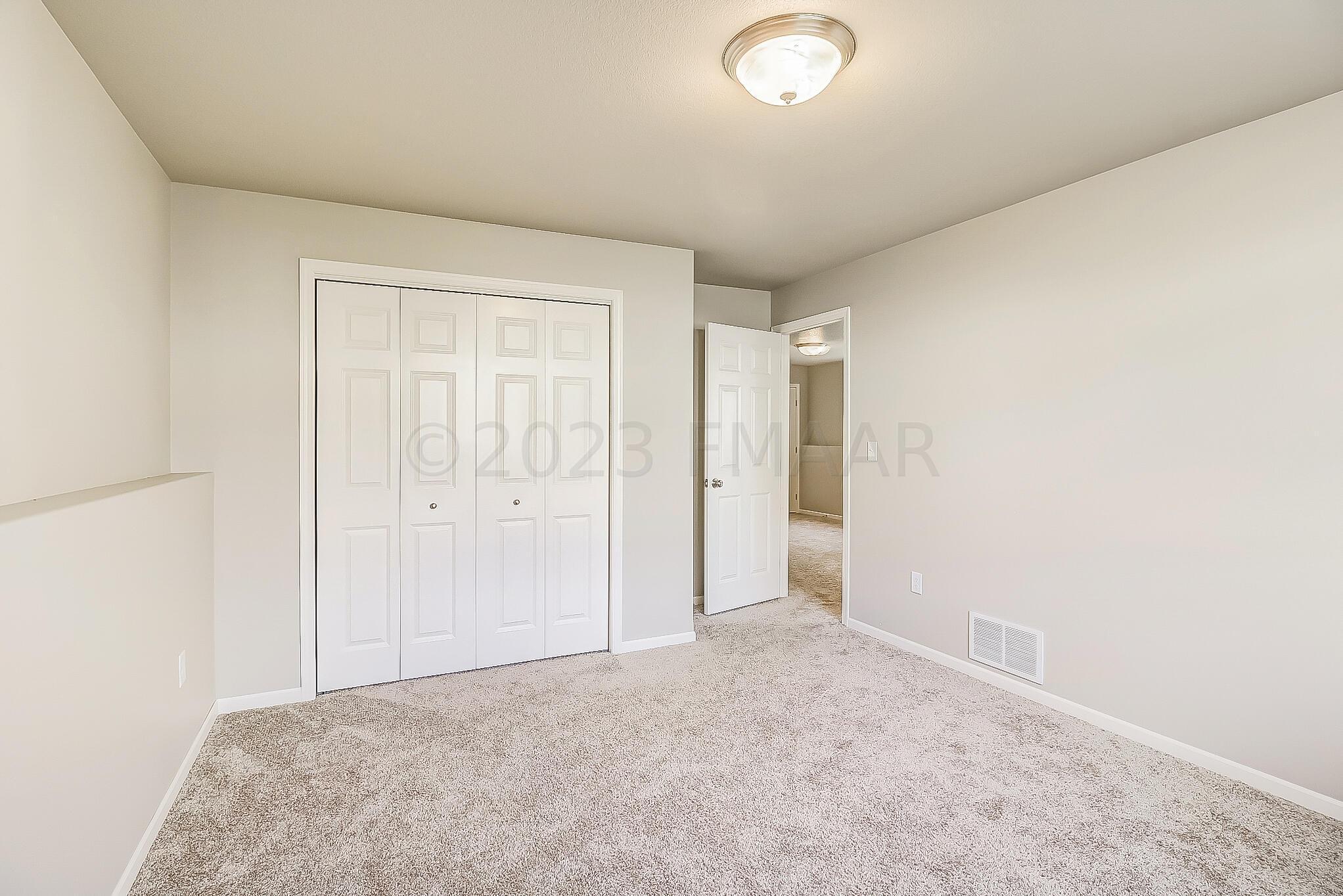 Basement Bedroom2_2