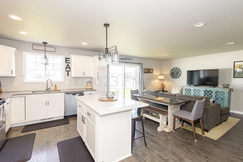 Kitchen/Dining