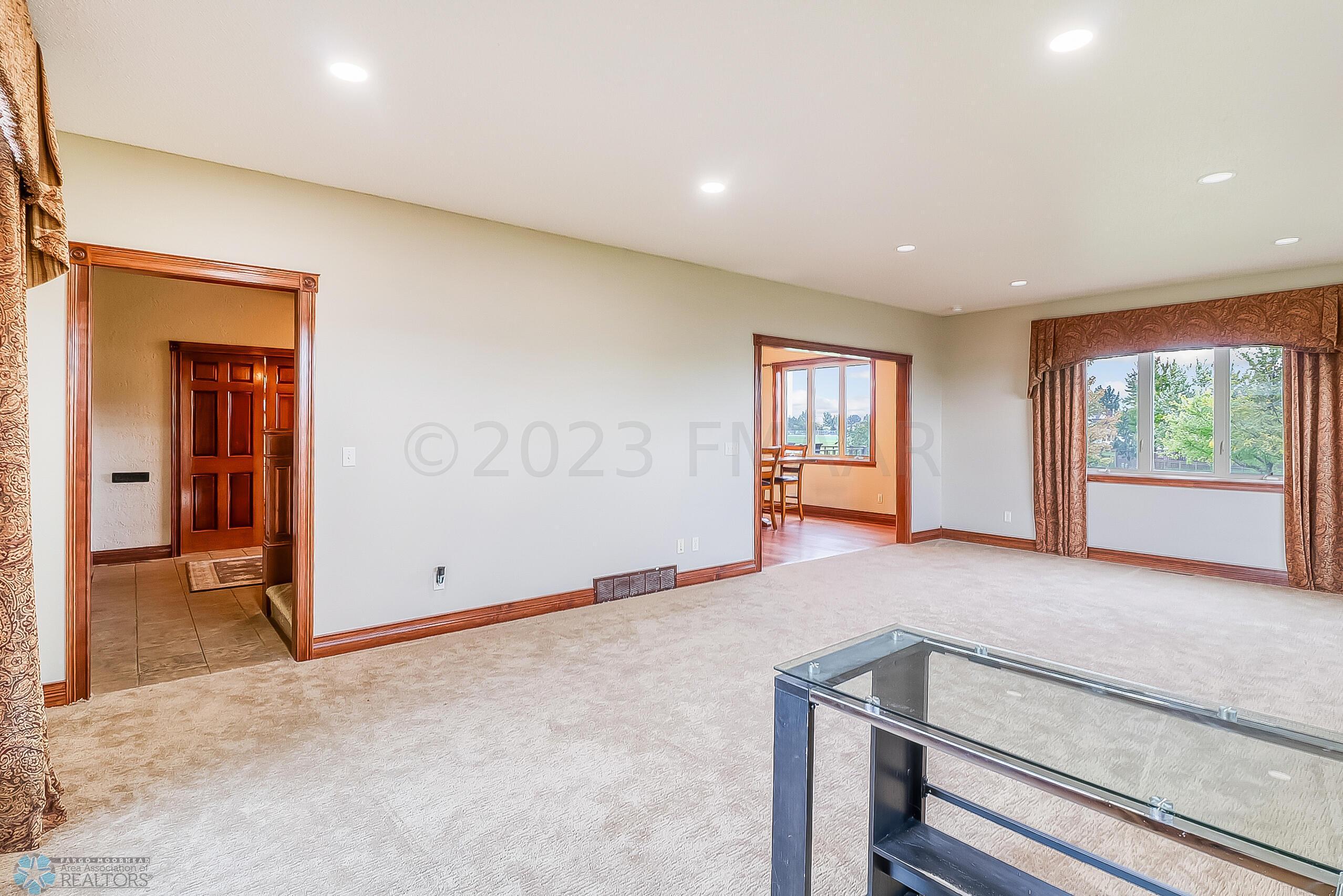 Family room1_2