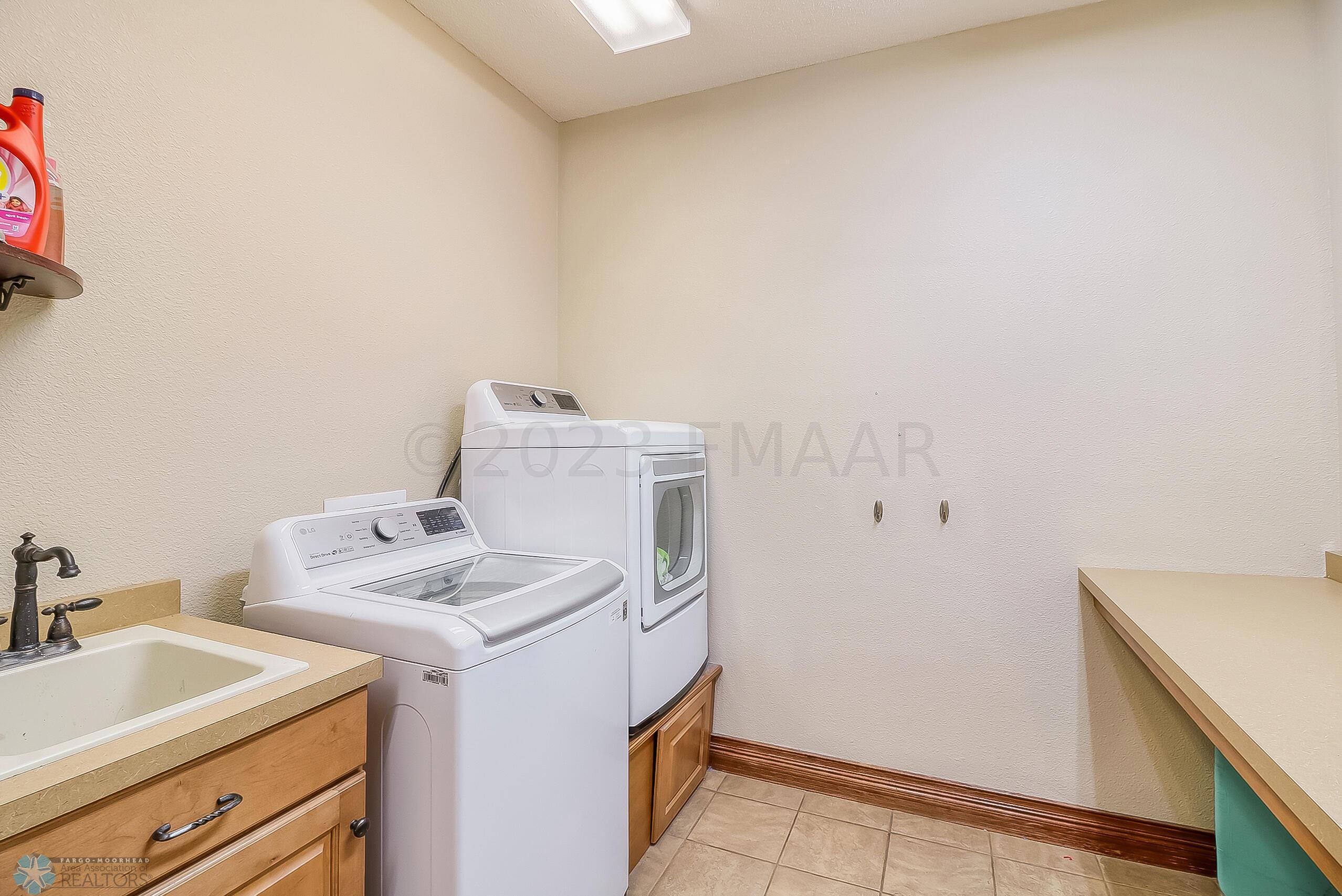 Laundry_mudroom1_1