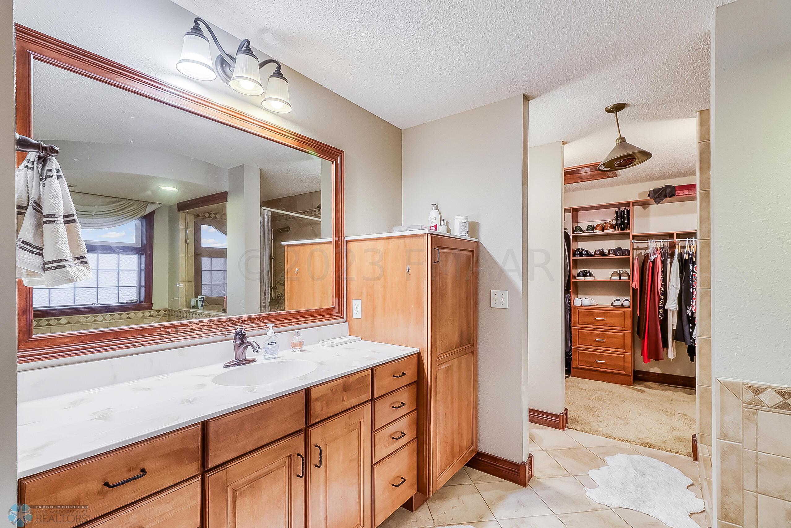 Primary Bathroom1_2