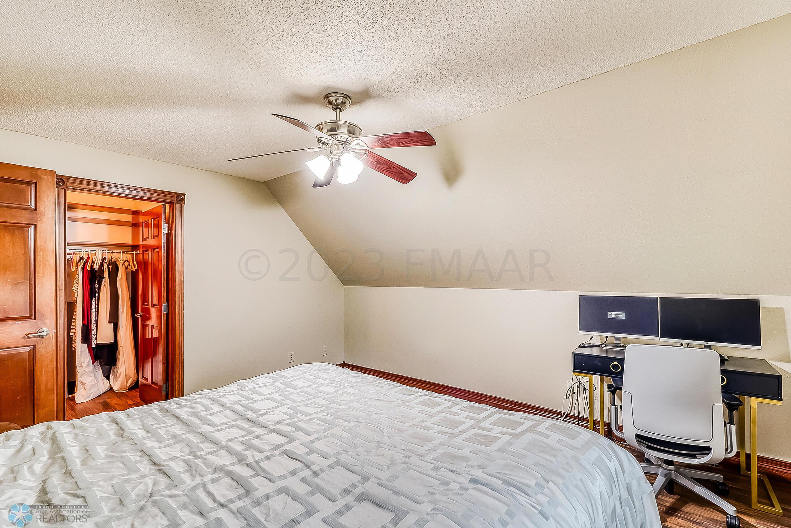 Upstairs Bedroom1_2