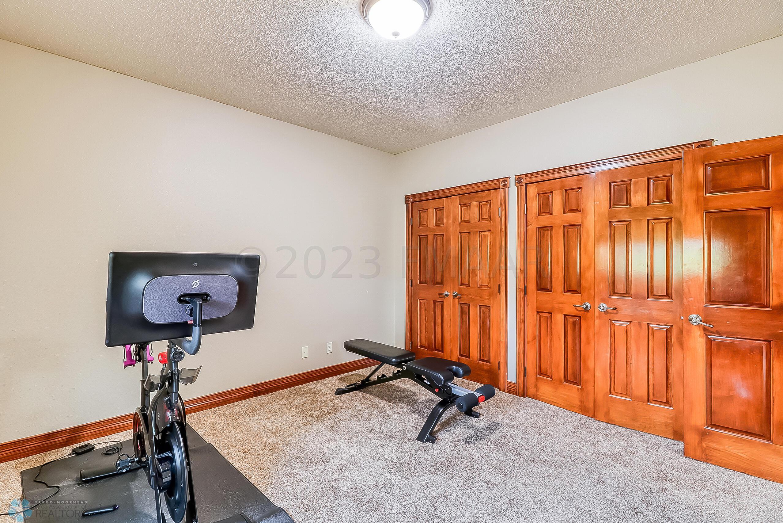 Basement Bedroom1_2