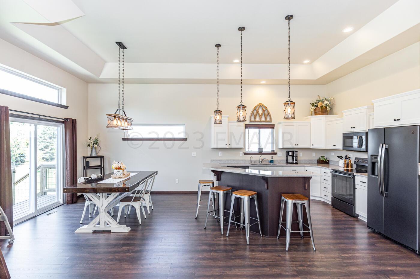 Kitchen/Dining