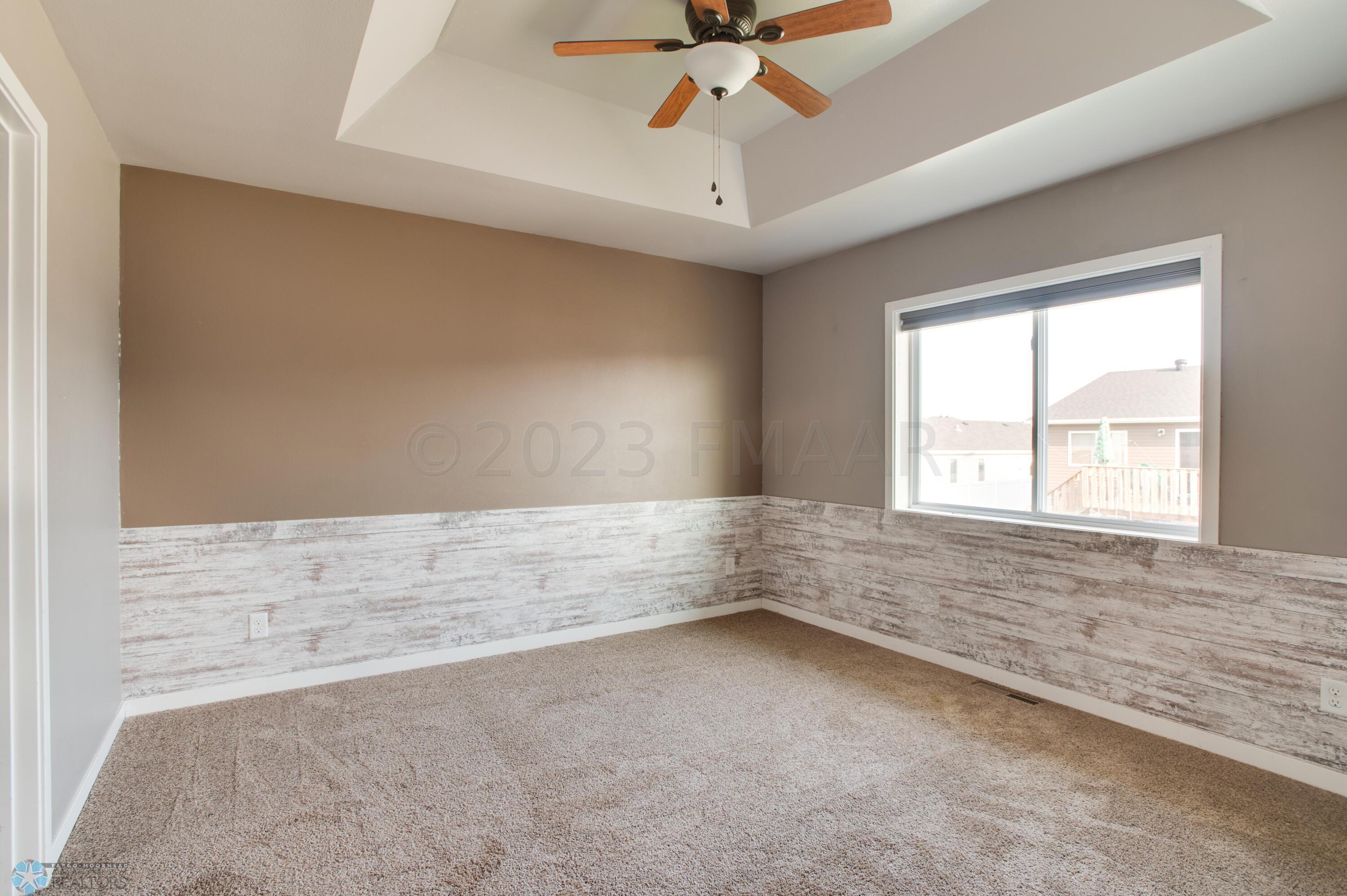 1106_EAGLEWOOD_AVE-17