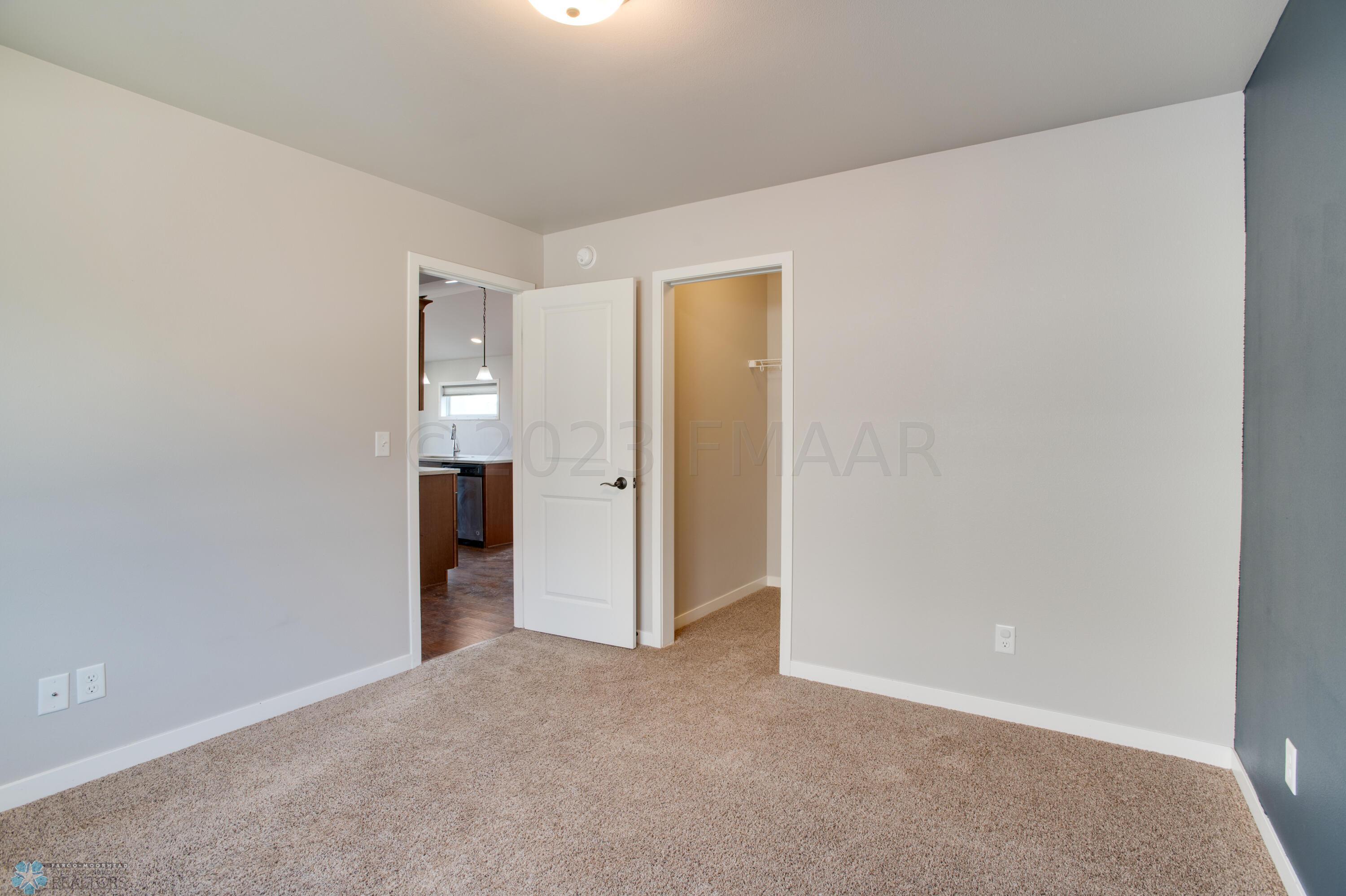 1106_EAGLEWOOD_AVE-24