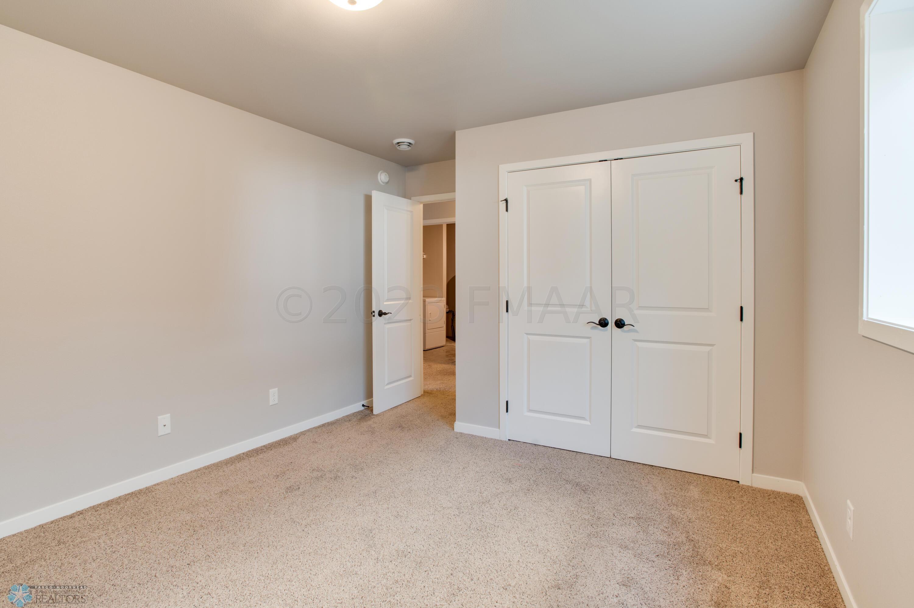 1106_EAGLEWOOD_AVE-30