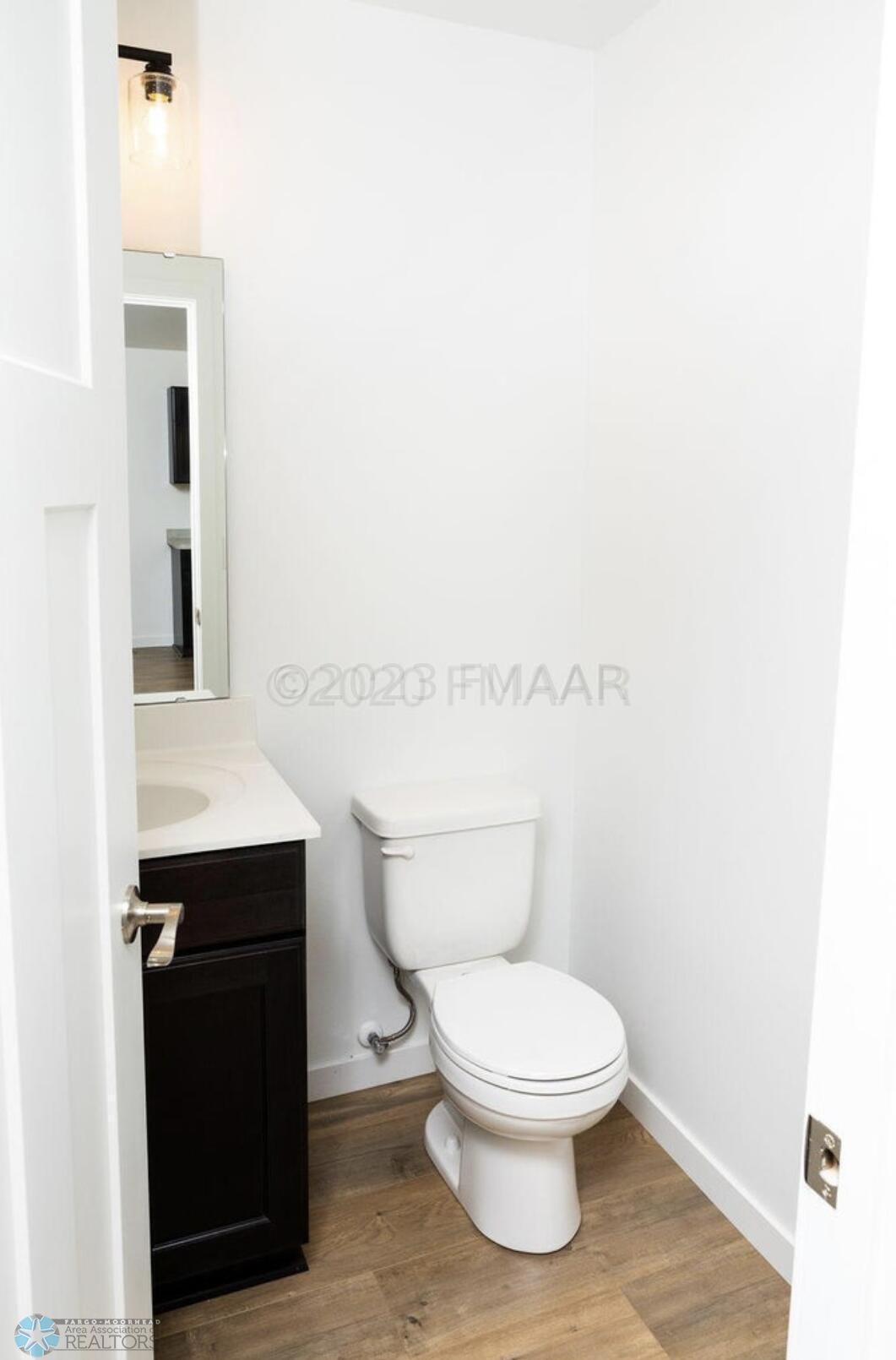 1/2 Bath