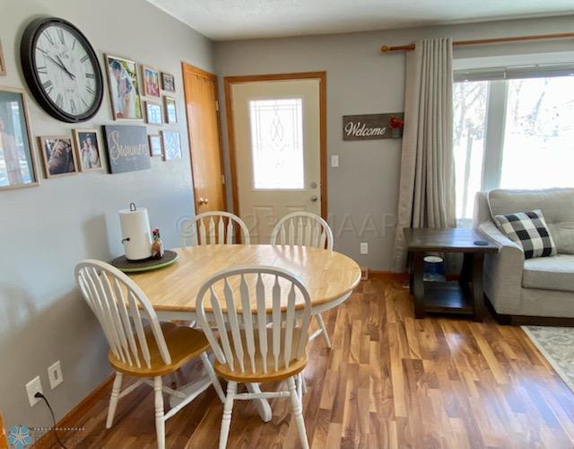 Living Rm Photo #2