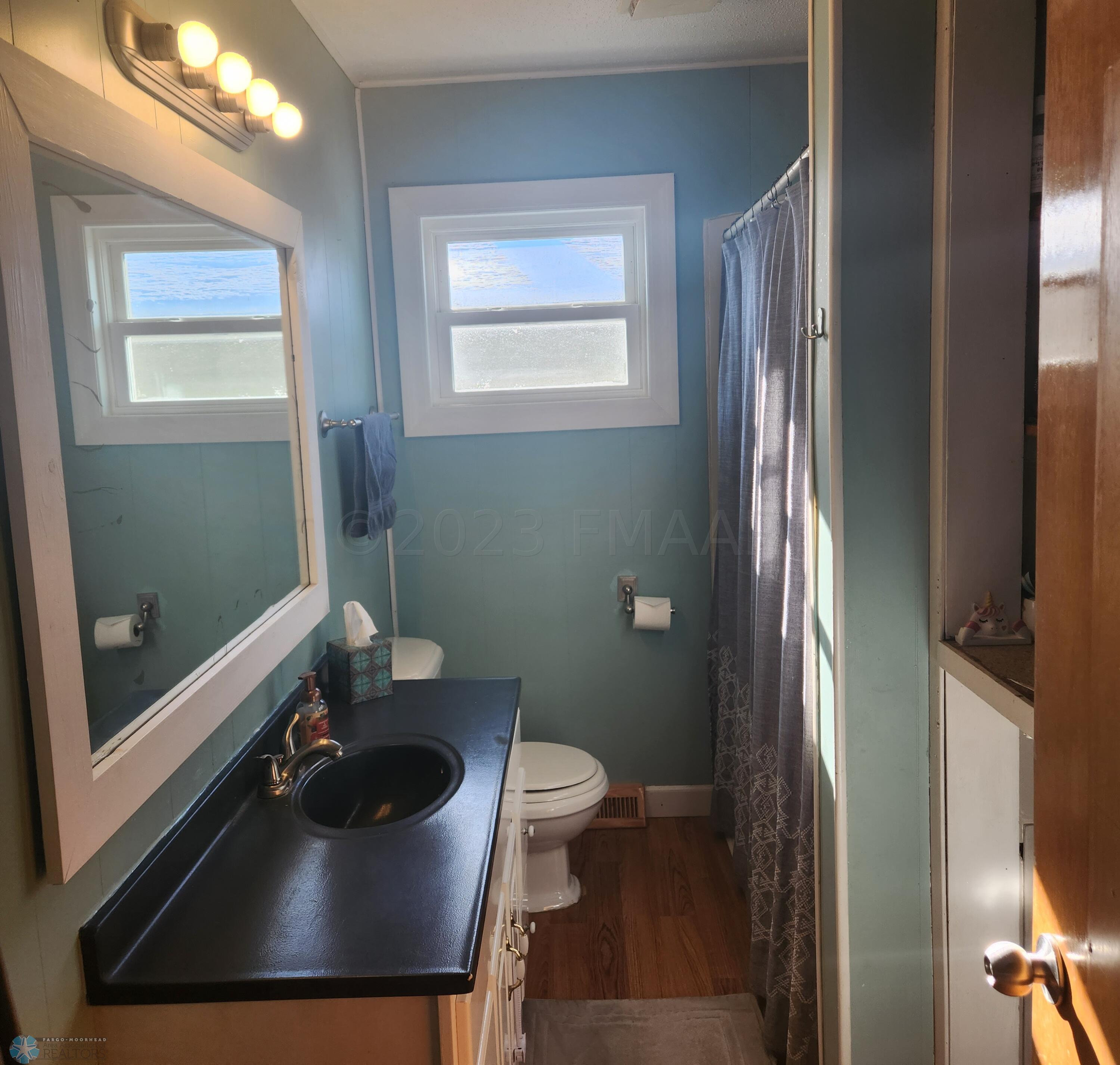 Main Floor Full Bath