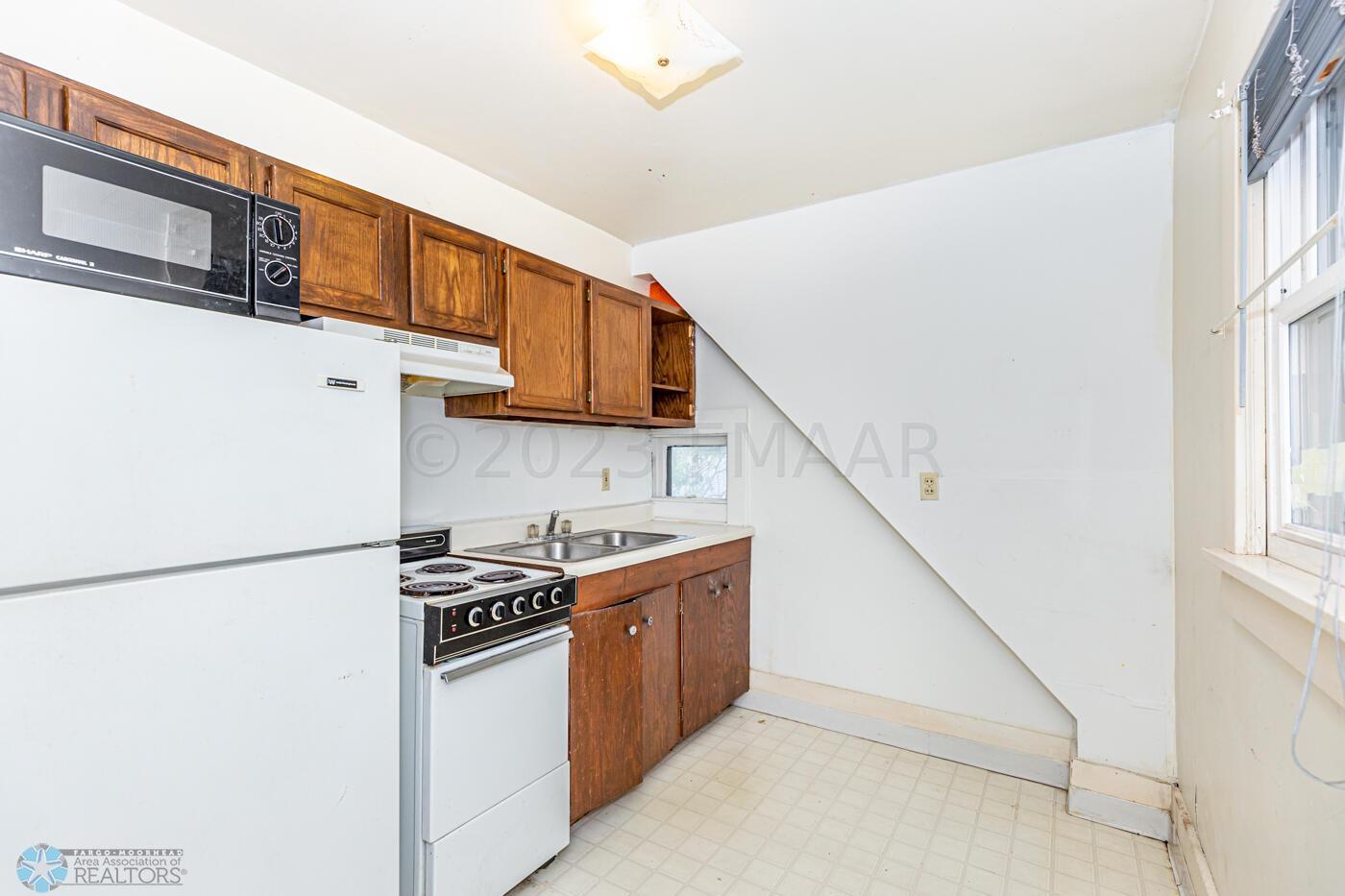 Kitchen 2