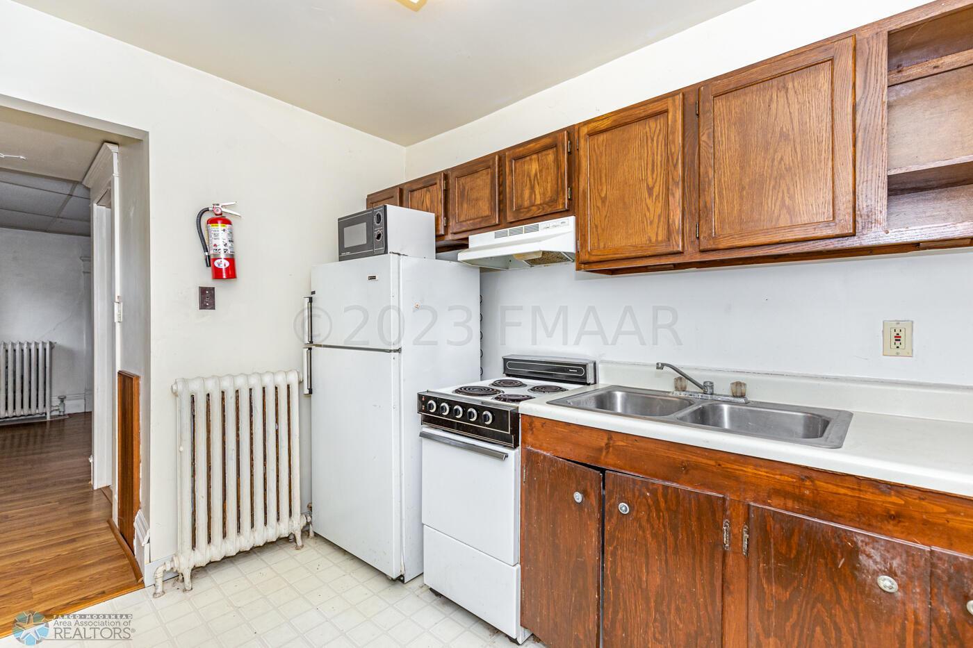 Kitchen 2