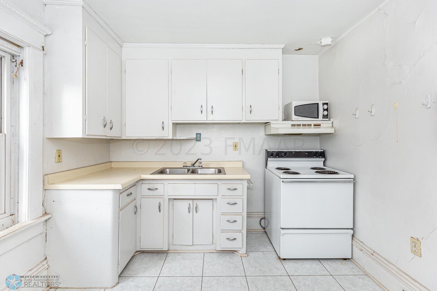 Kitchen 3