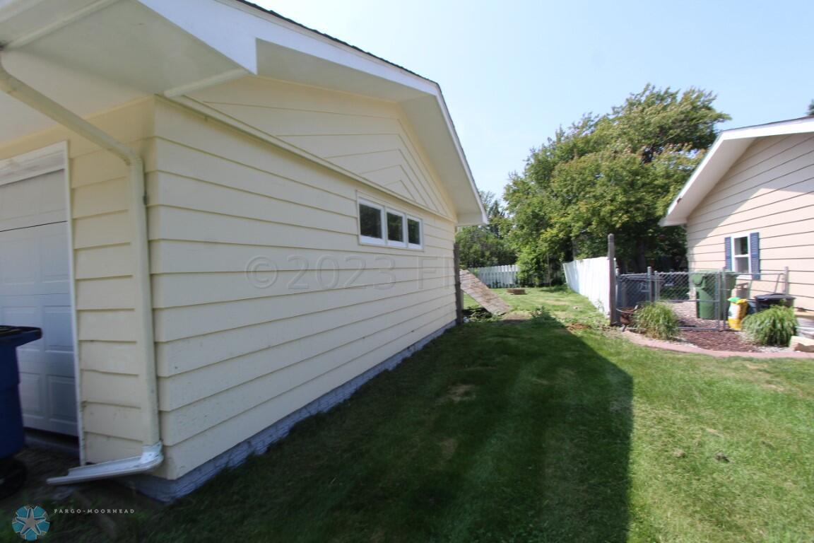 1 F SIDE RIGHT