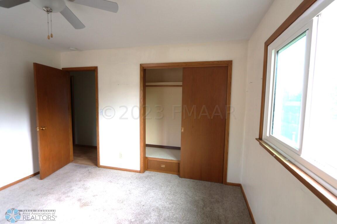 3 BEDS MAIN FLOOR (2)