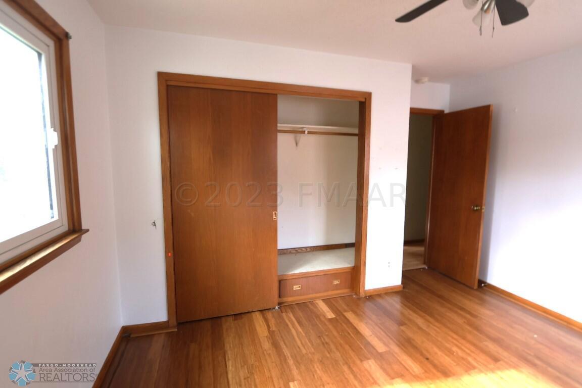 3 BEDS MAIN FLOOR (3)