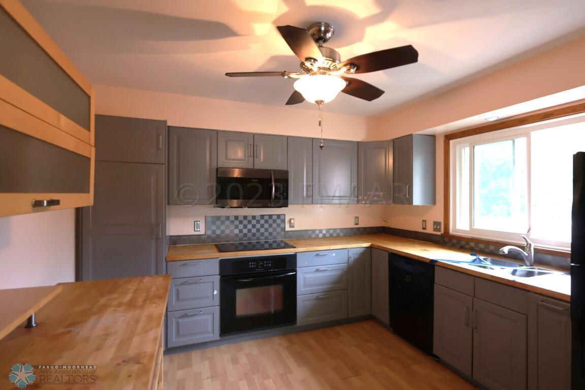 KITCHEN (1)