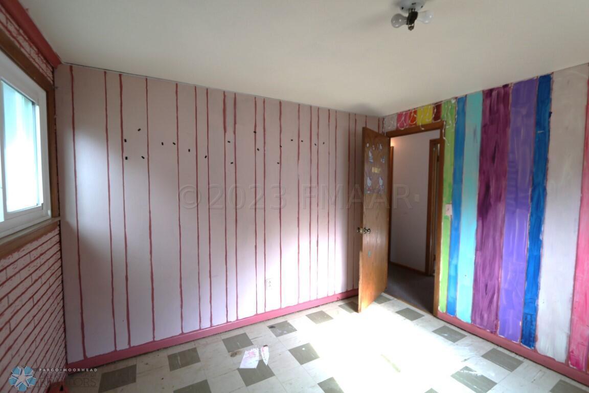 LOWER LEVEL BED 1