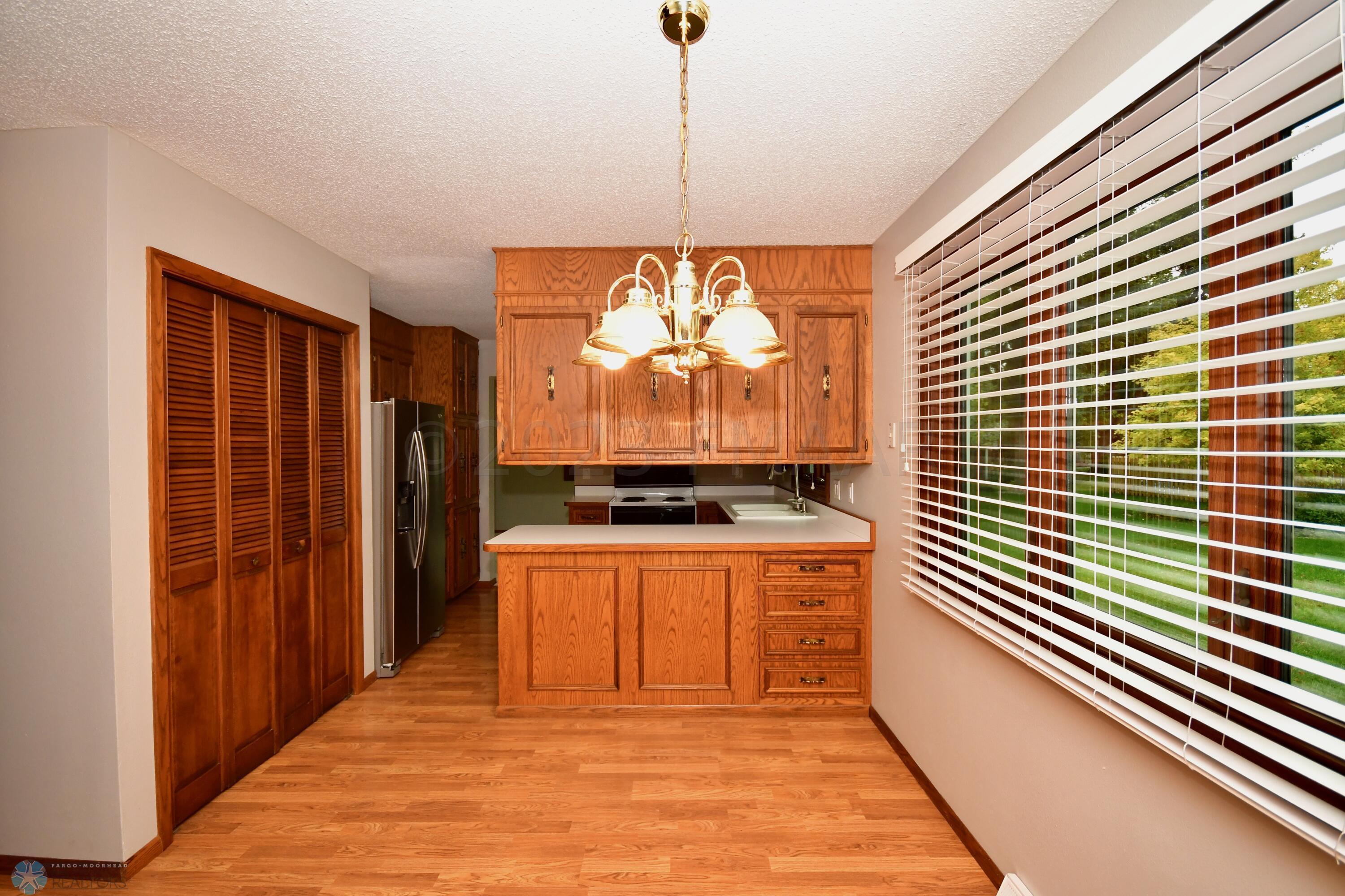 Dining/Kitchen