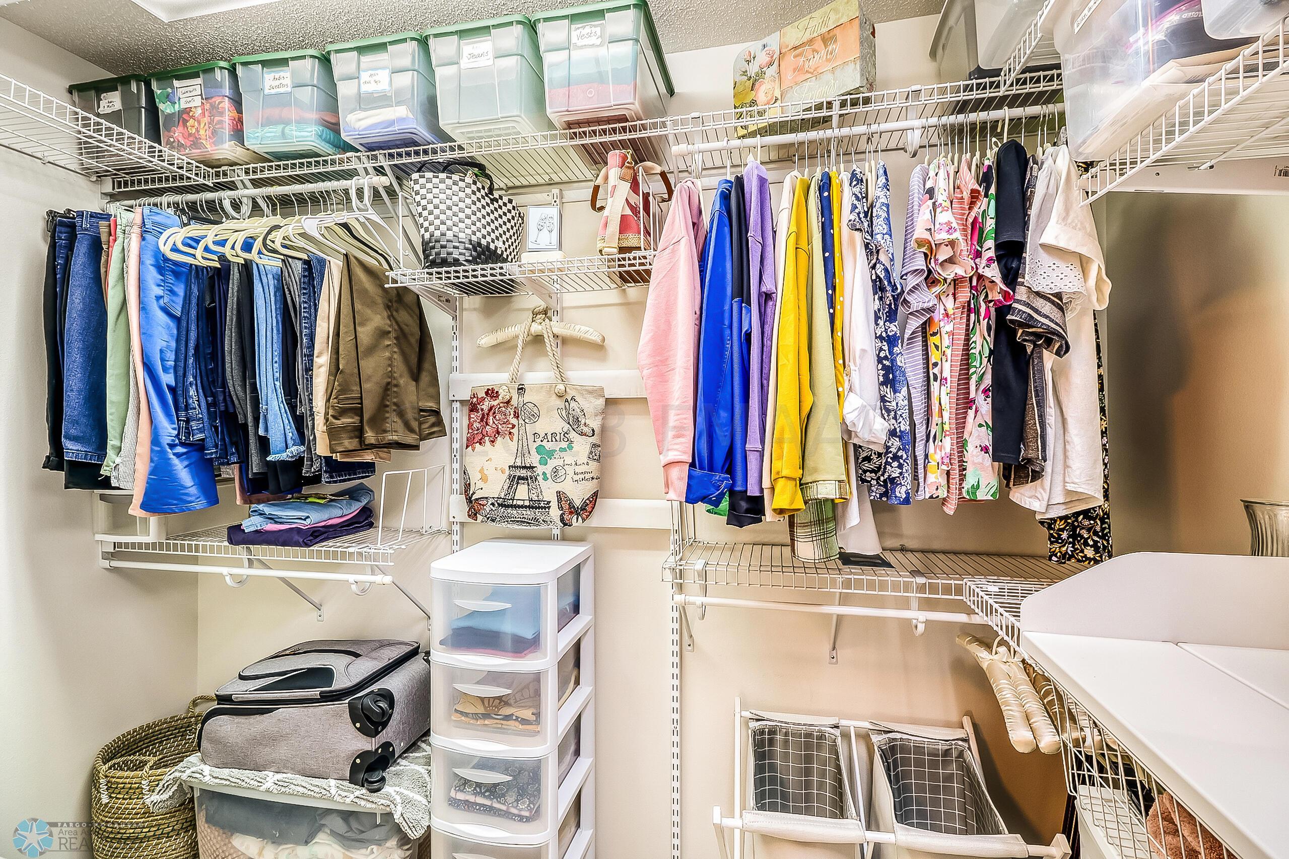Primary Closet1_0