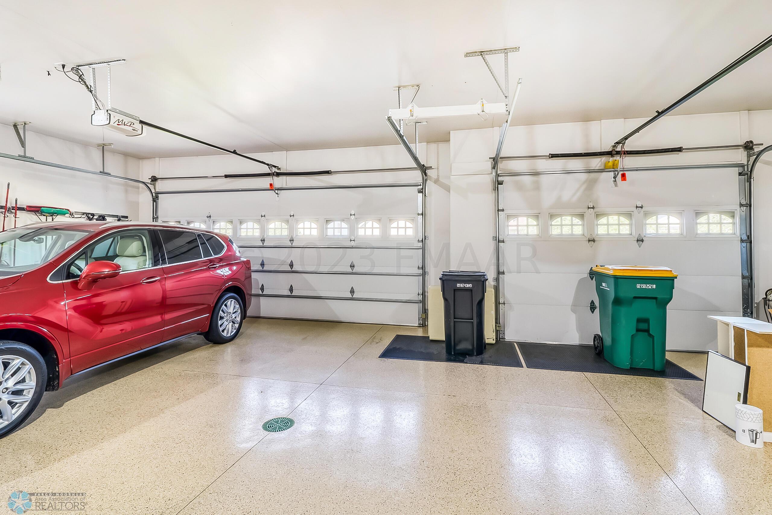 Garage1_2