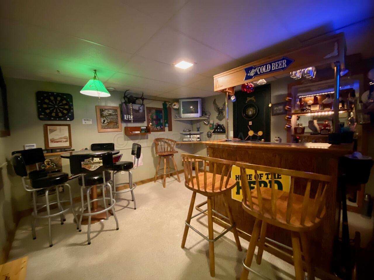 game room/bar