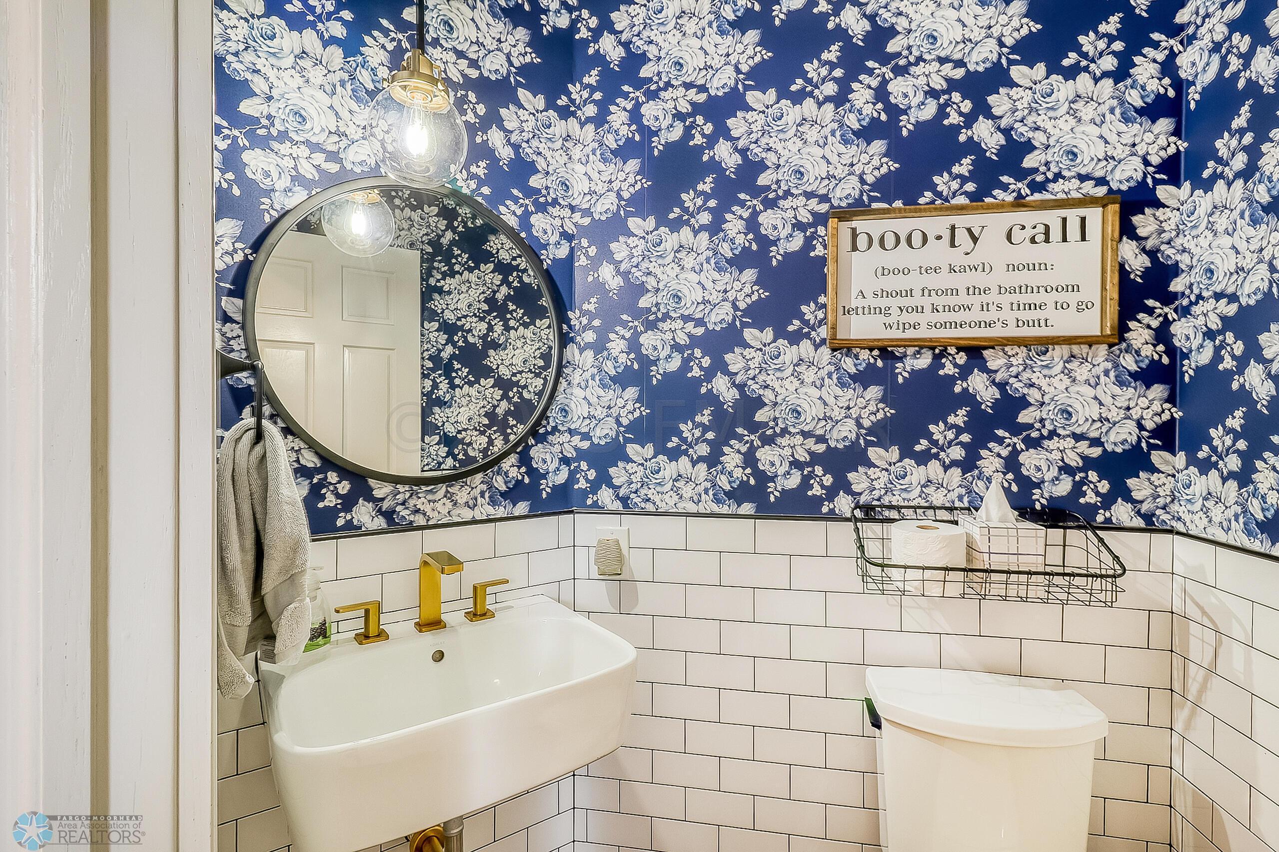 Half-Bathroom1_1