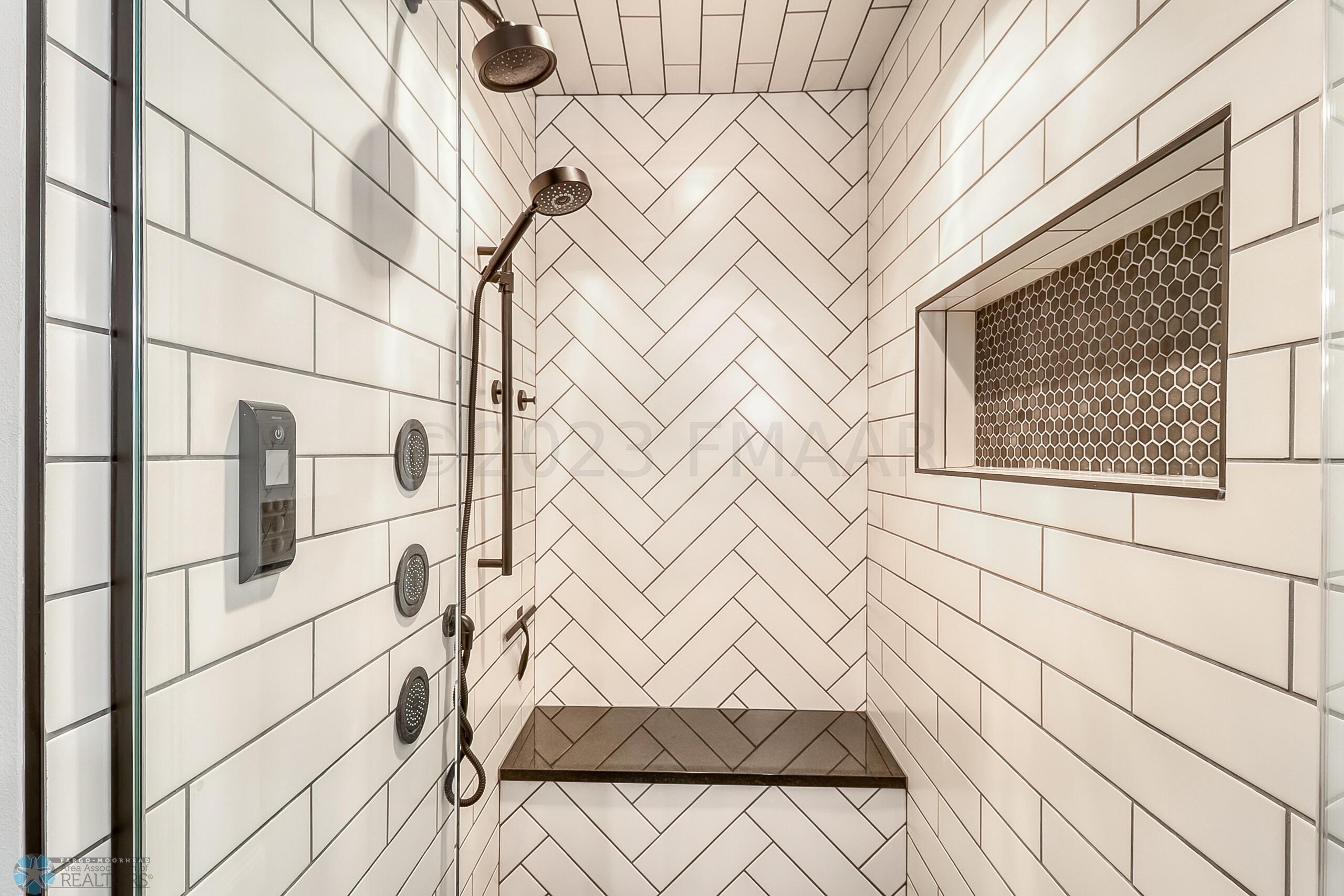 Primary Bathroom1_3