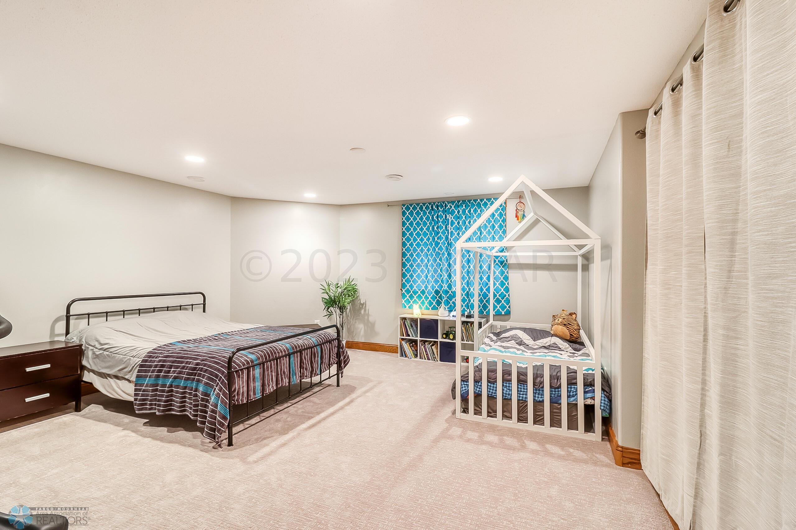 Basement Bedroom2_1