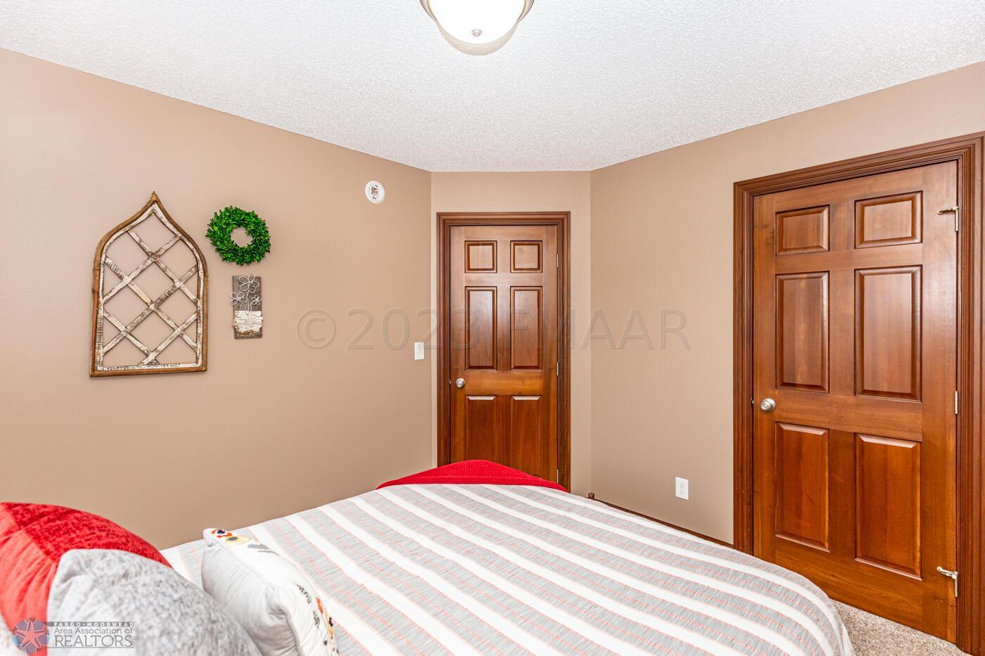 Home-33