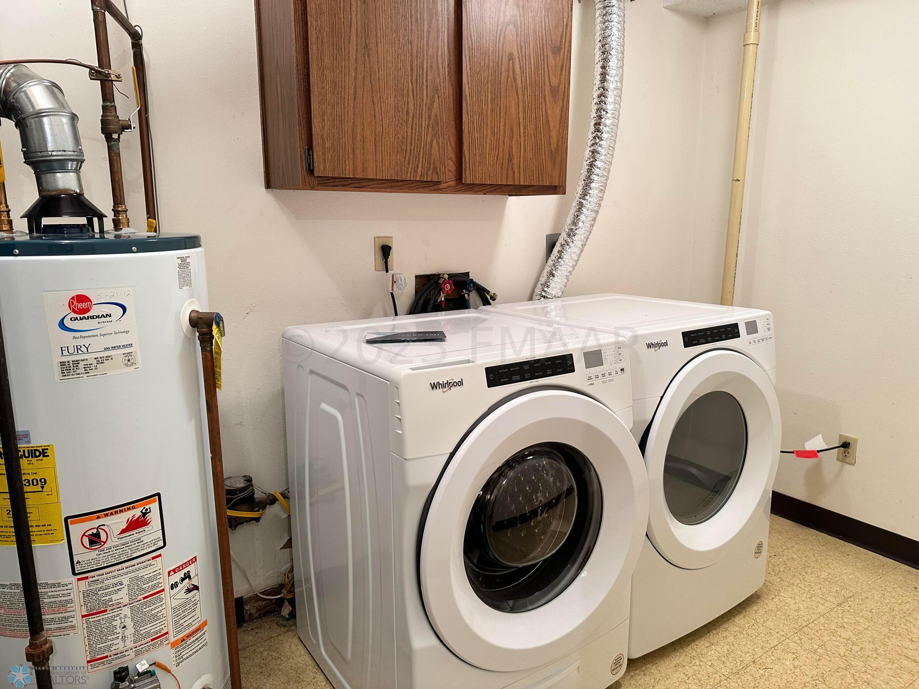 Washer & dryer