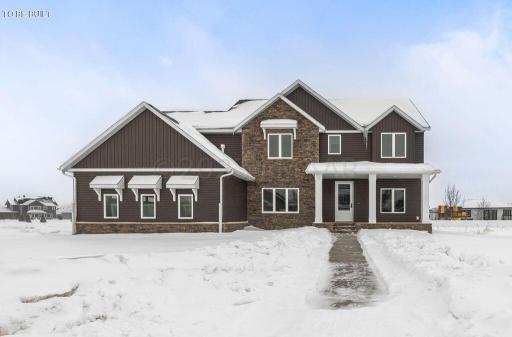2836 RIVERS BEND Drive E, West Fargo, ND 58078