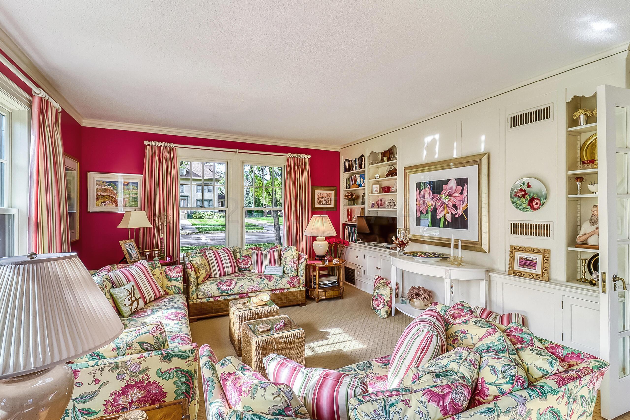Familyroom1_0
