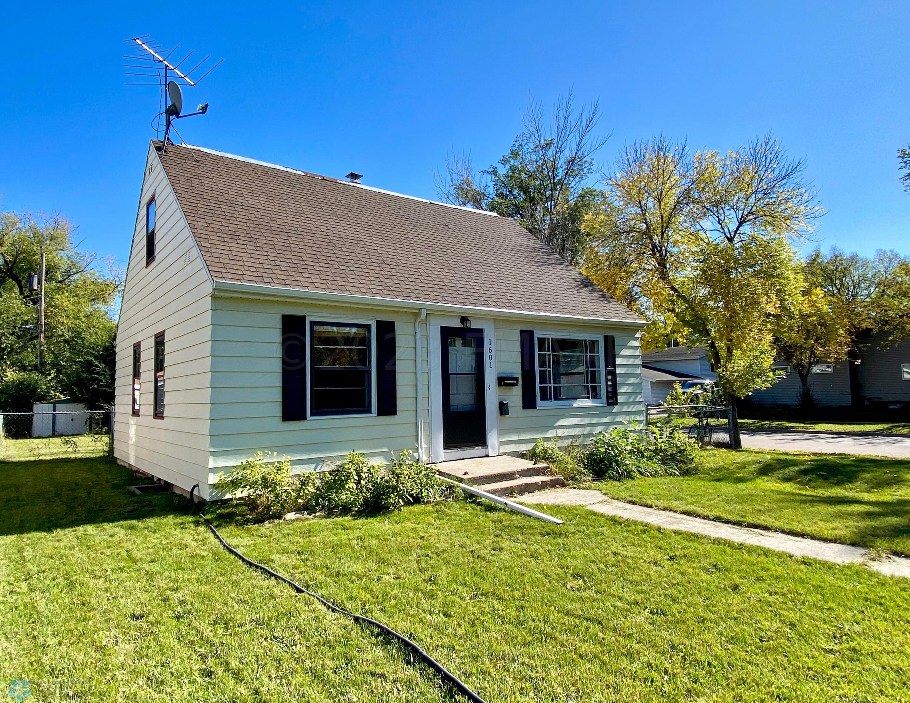 Property photo for 1601 11 Street N, Fargo, ND 58102