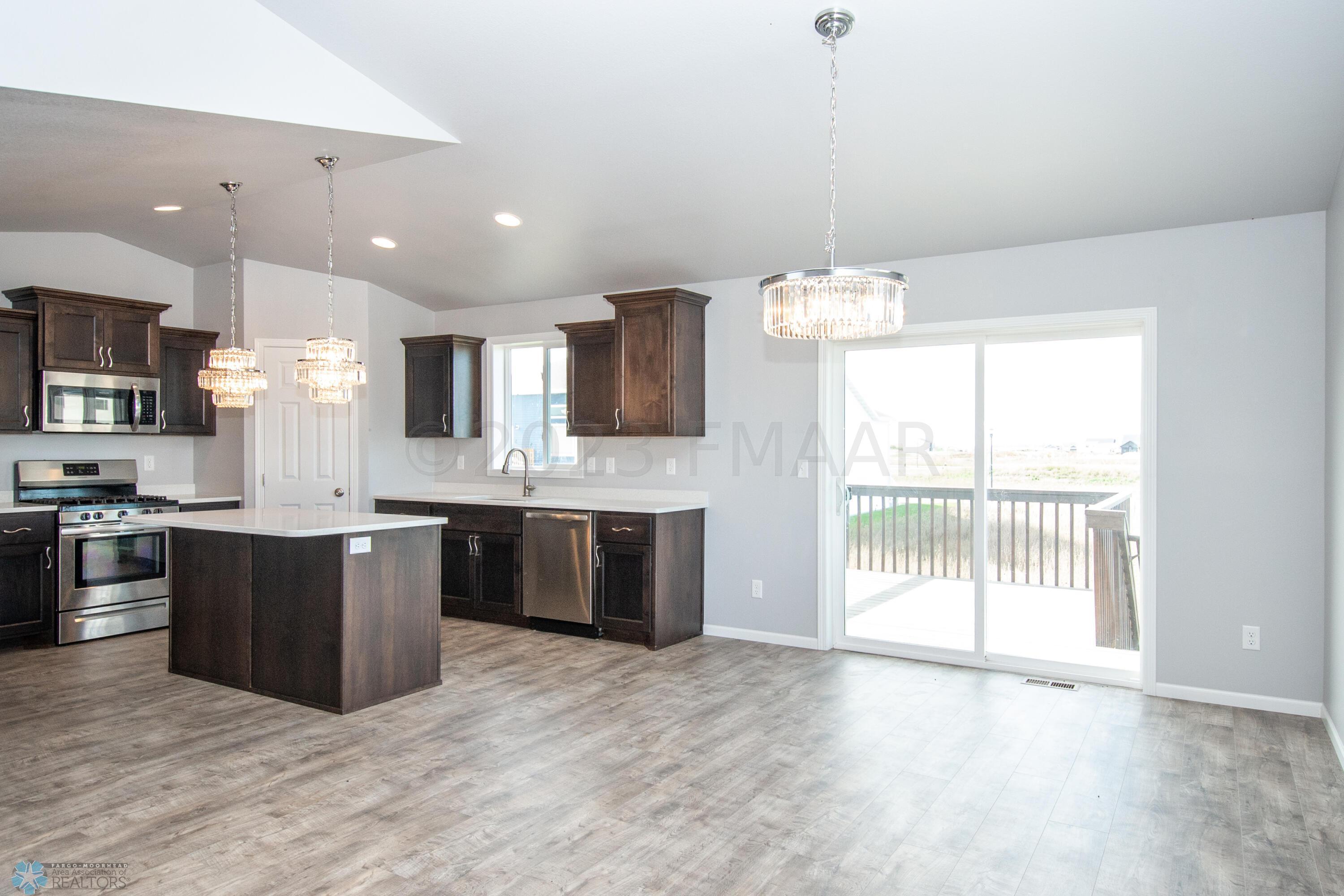 Kitchen/Dining