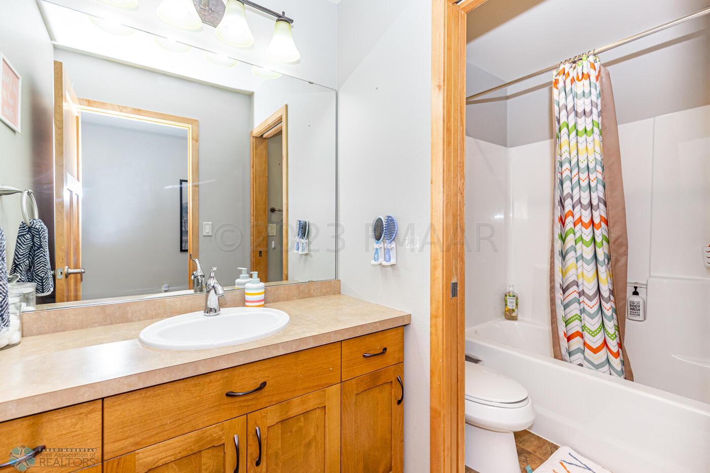 Upper full bath