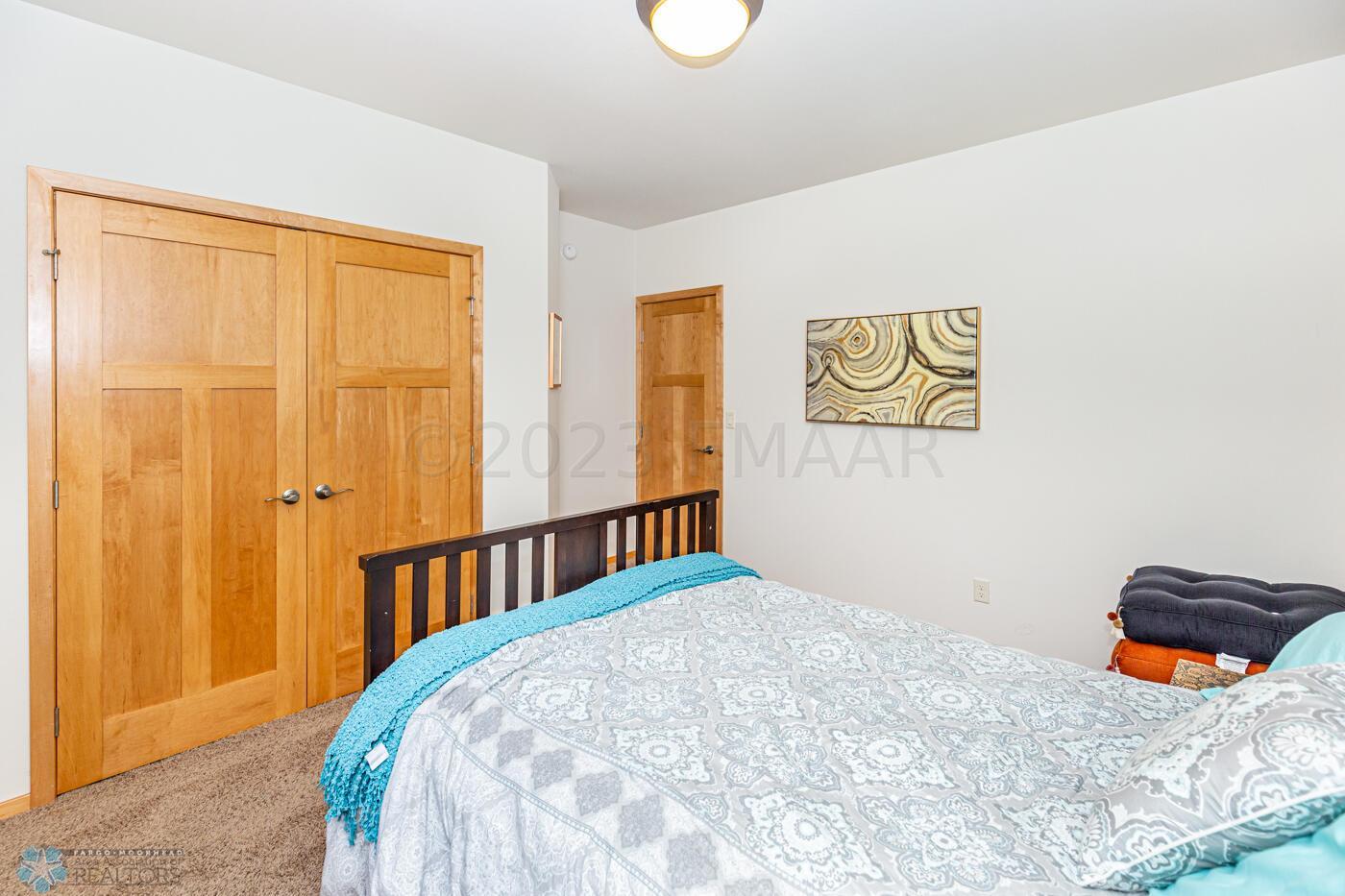 Lower bed