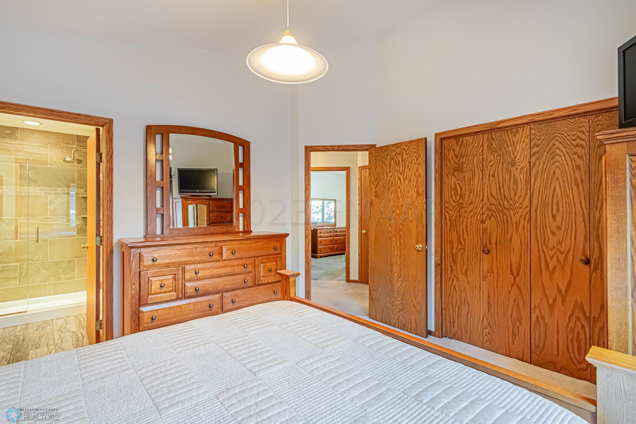Master_Bedroom_3