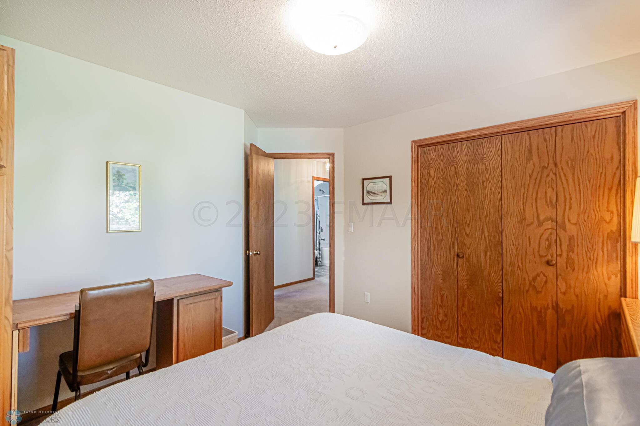 Bedroom2_2