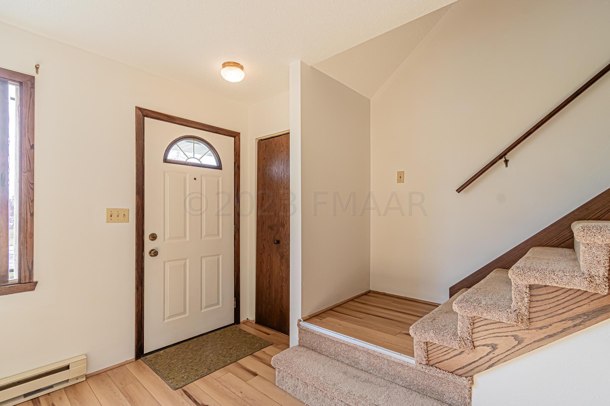 2349 20 1_2 ave s, fargo, nd 58103-18