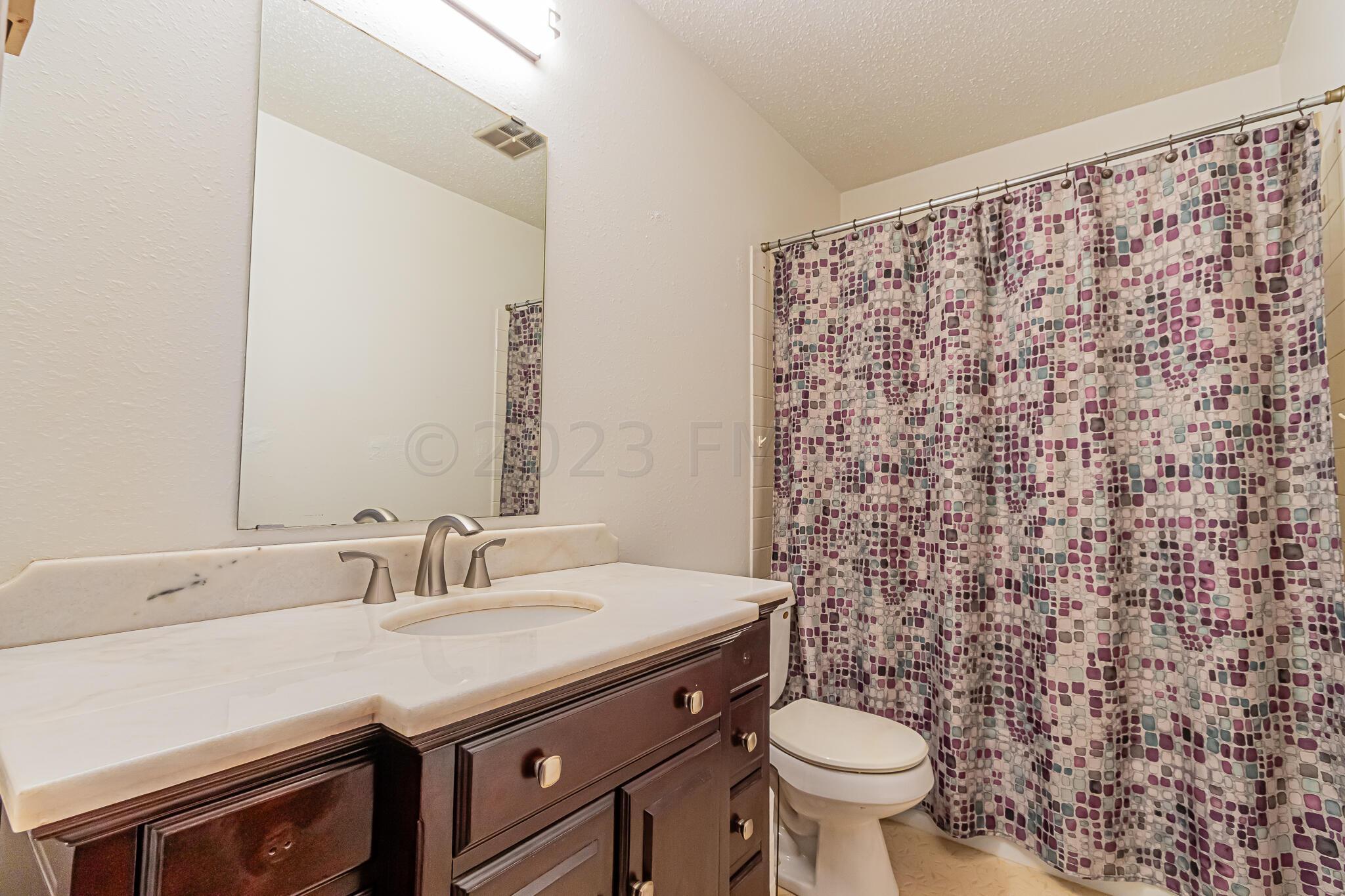 2349 20 1_2 ave s, fargo, nd 58103-05
