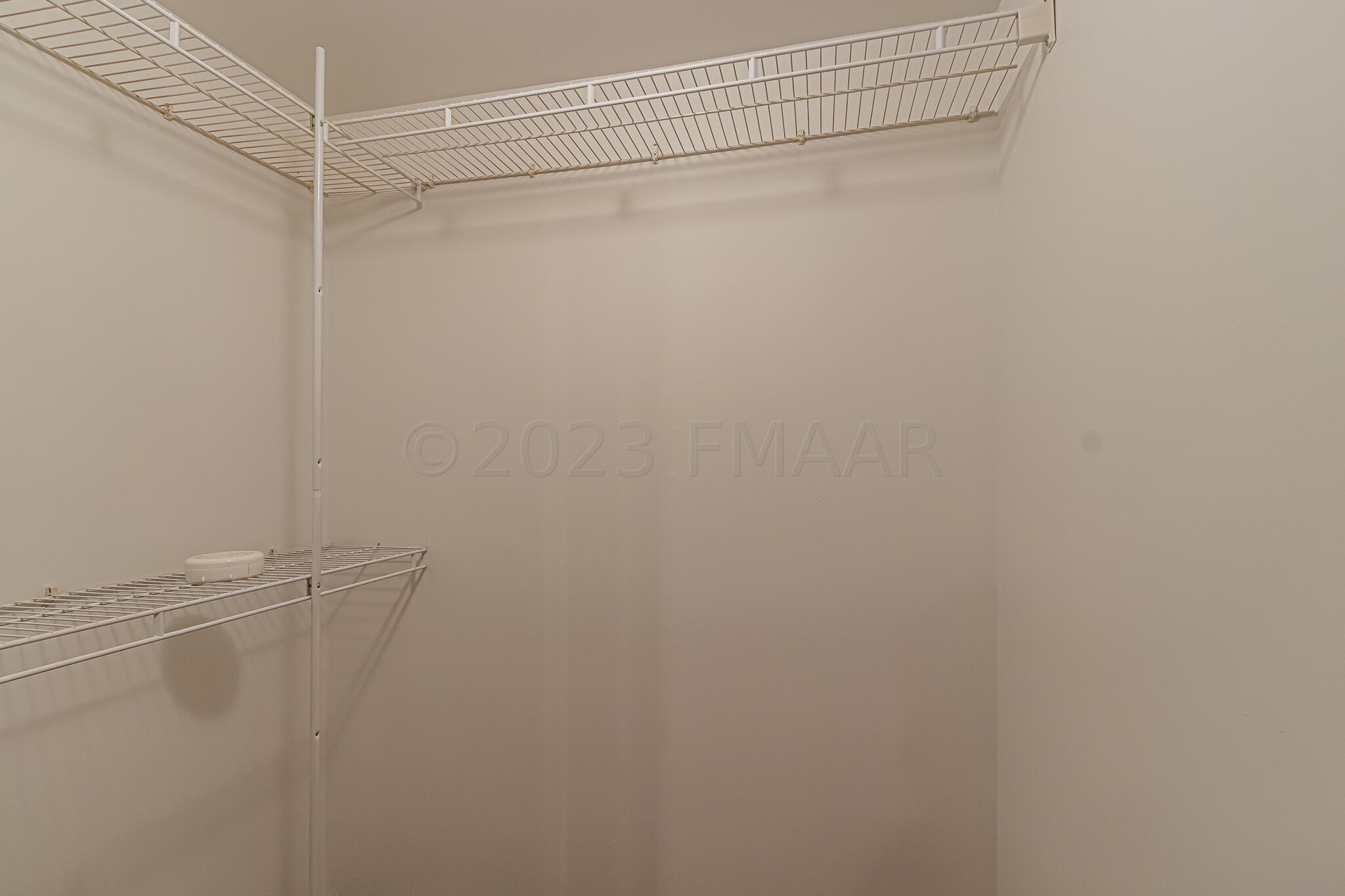 2349 20 1_2 ave s, fargo, nd 58103-14