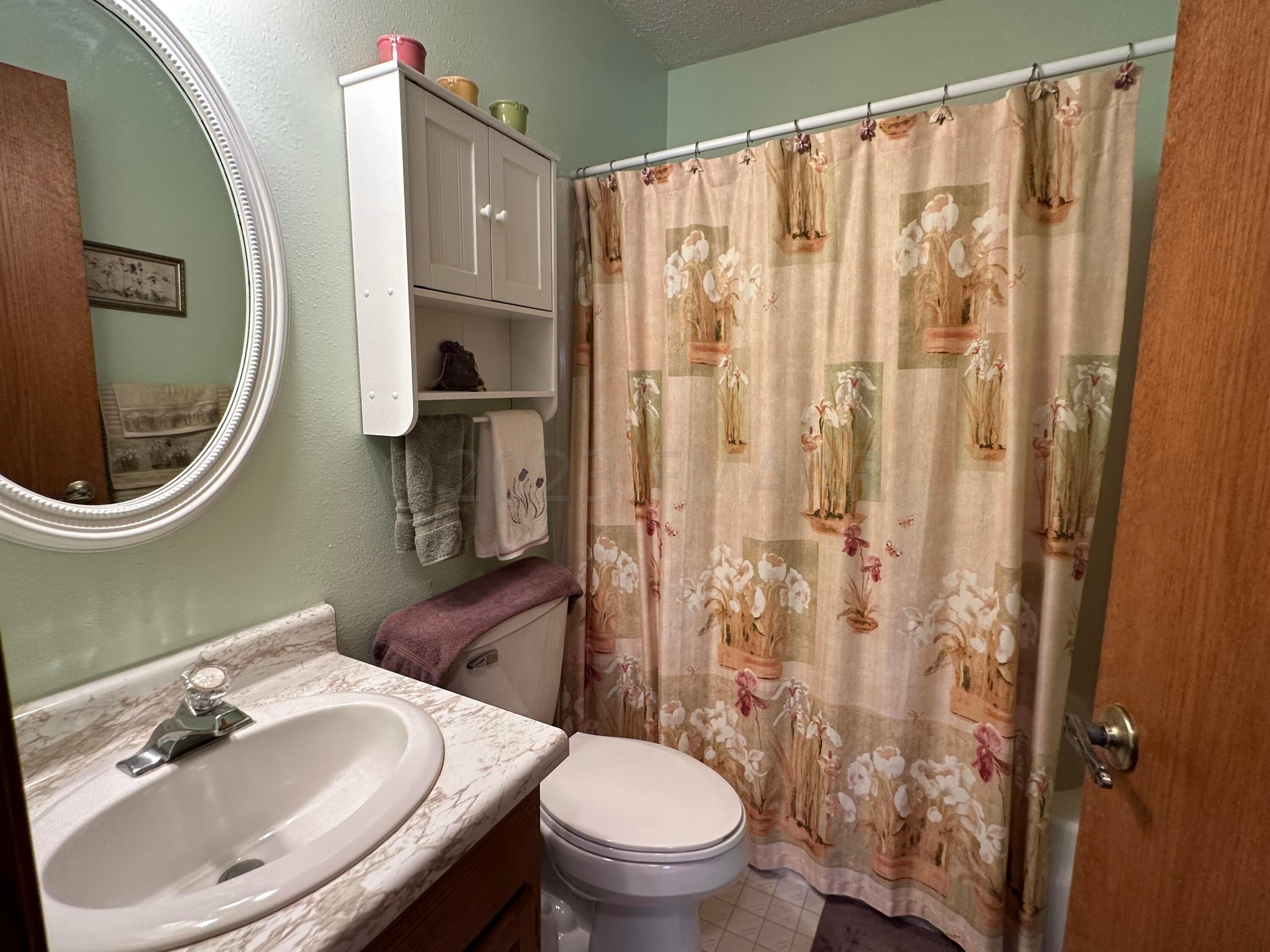 Main Full Bath